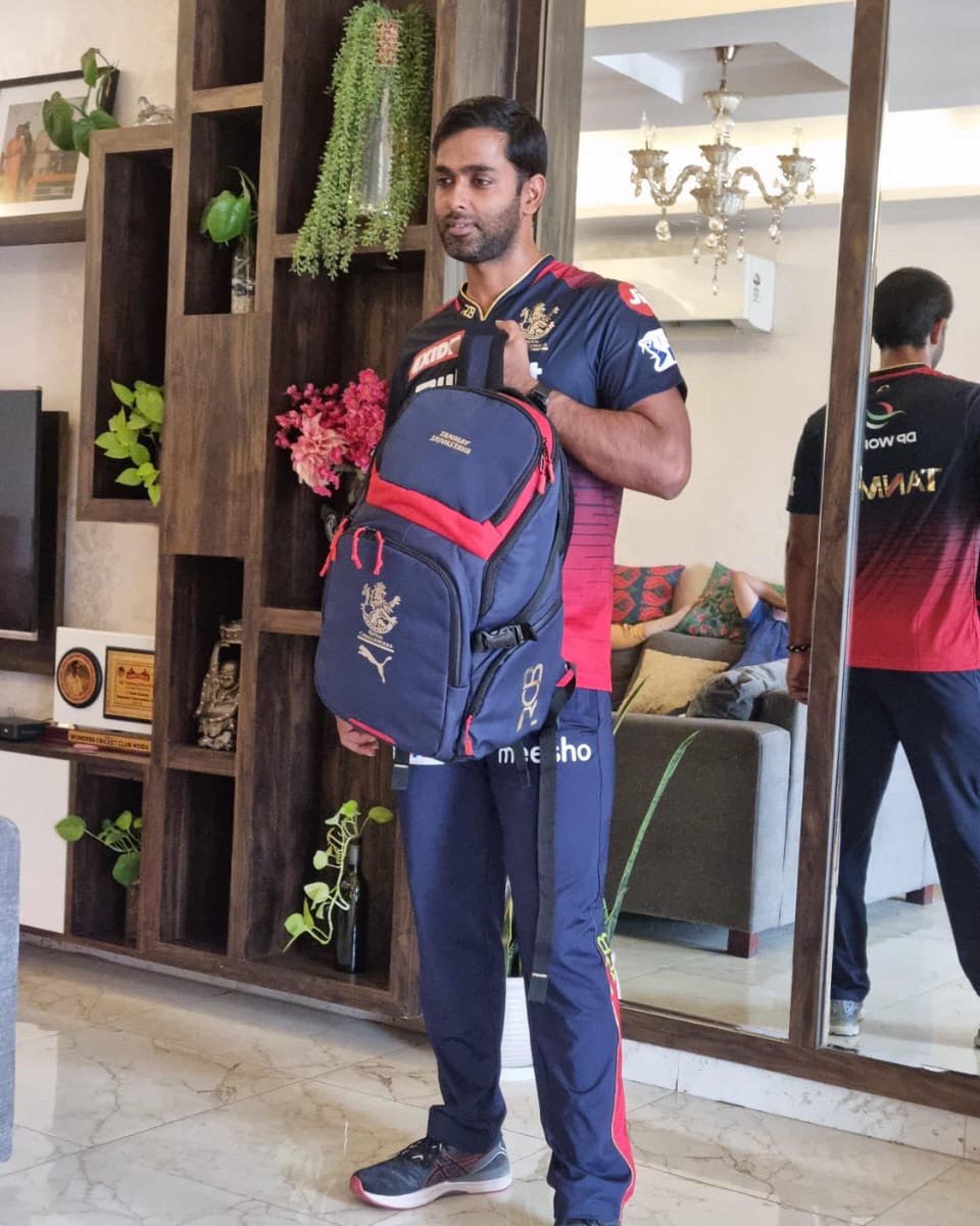 srivastavtanmay's tweet photo. Thank you @RCBTweets for sending me these amazing personalised goodies! It was a great experience being a part of the RCB setup as a SCOUT! Taking home Lots of understanding and good experiences  

Looking forward to working soon for another season of IPL2023! #IPL2022 https://t.co/cvJ0vUYgDj