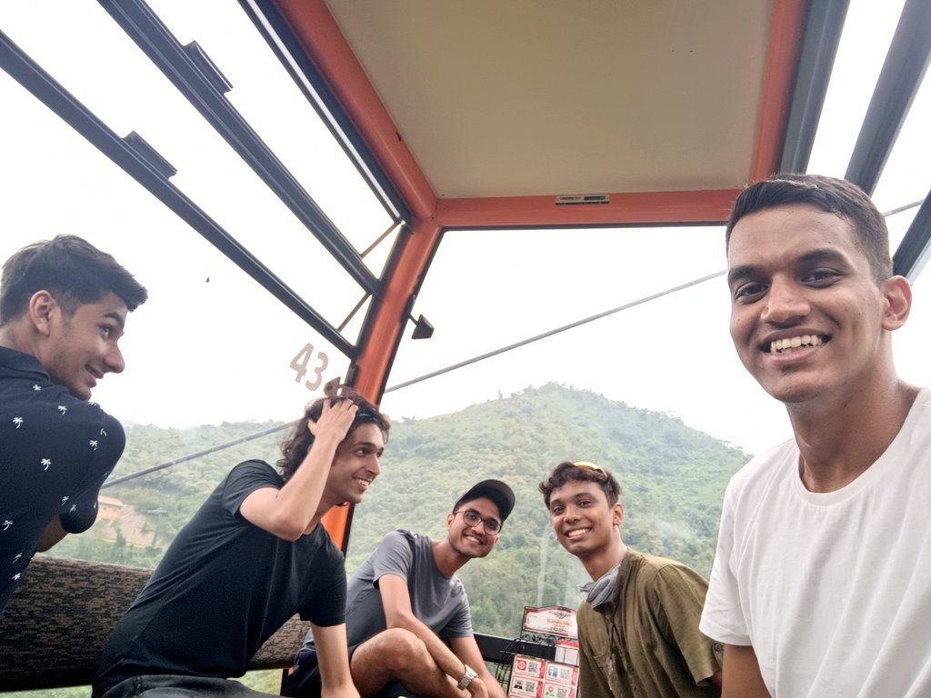 noahfromgoa's tweet photo. Finally back home after 8 of the best days of my life. I discovered a new country, a new culture, new friendships, and a new approach to travel. Vietnam is such an amazingly beautiful country, and I couldn't have asked for a better group of friends to explore it with ❤️ https://t.co/fzYYzQg5Y2