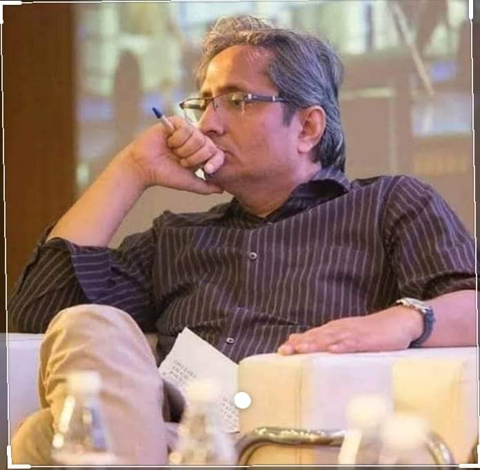 <a href="/SureshChavhanke/">Dr. Suresh Chavhanke “Sudarshan News”</a> हम इन्हें पत्रकार कहते है !
और आप ?