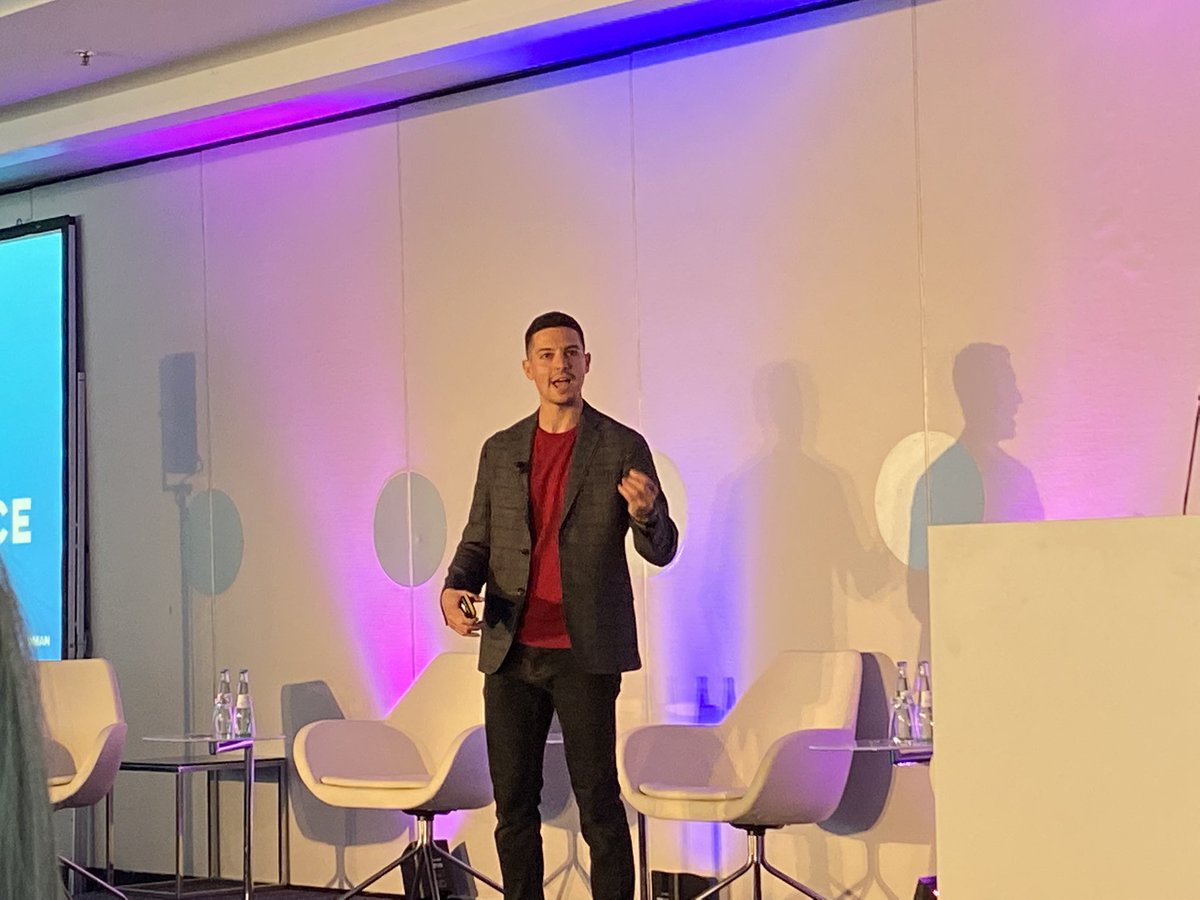 IMEXnatasha's tweet photo. @ShaneFeldman sharing the power of +1 Experiences and the spirit of global community building at #IMEX22 #AssociationFocus https://t.co/HSgoUN1ZP1