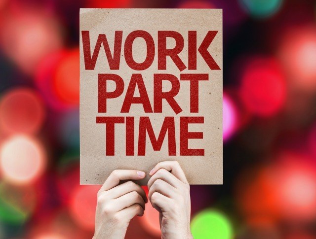 Calling all those with part-time availability!  We are happy to receive applications for our housekeeping and healthcare assistant vacancies from those who can only offer 14 -16 hours a week.  Call 01686 610070 for an application form or print one from our website.