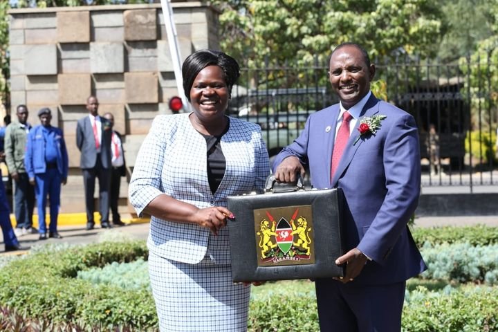 Kenyans's tweet photo. Even though Kenyans have cried about the high cost of living, IMF &amp; World Bank have reportedly threatened to withhold any future support to the government if the government does not increase taxes. #FinanceBill2022 https://t.co/XMsl4ce5zb