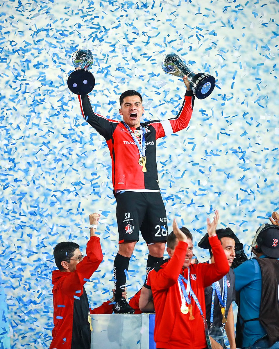 brfootball's tweet photo. Atlas hadn’t won the Liga MX title in 70 years before winning the Apertura in December.

Now they've gone back-to-back after lifting the Clausura this weekend 🏆🏆 https://t.co/Rrrj1EkMi0