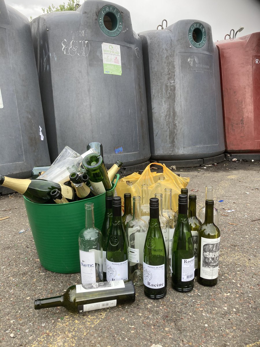 It must be the end of another frintonfestival.com - thanks to our wonderful audiences for drinking their way though plenty of <a href="/mrwheelerwine/">Mr.Wheeler</a> and in between enjoying great music by Brahms, Suk, Mendelssohn, Strauss, Haydn....