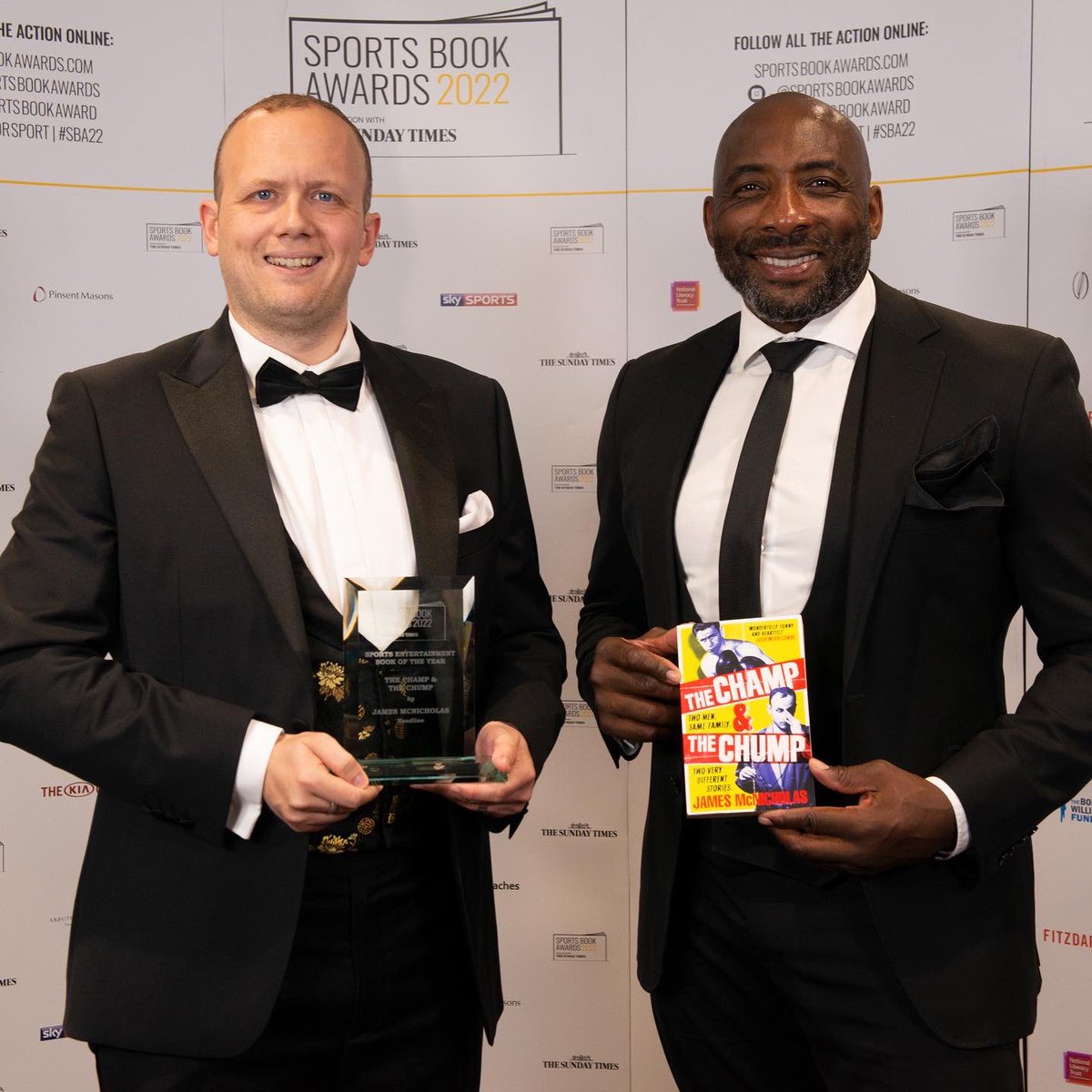 Here’s me picking up my @sportsbookaward from Johnny Nelson. Really was a genuine surprise and a lovely moment. Thanks for all your messages since, I’m very touched. #SBA22 #ReadingForSport

Ps. Wore my grandad’s waistcoat for the ceremony 🥊