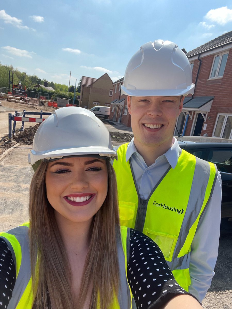 4lNicki's tweet photo. What a change a few weeks make! Very excited to be nearing completion now on our Phase 1 #SharedOwnership plots at Saplings #Winsford 🏡 
@saplingshomes @ForLiving_Homes https://t.co/vS2V4BrHwG
