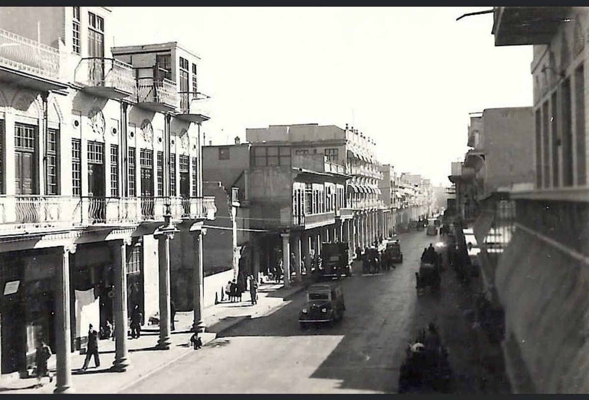صورة توثيقية بغداد عام 1943 شارع الرشيد Baghdad 1943 #iraqesque #baghdad_salam