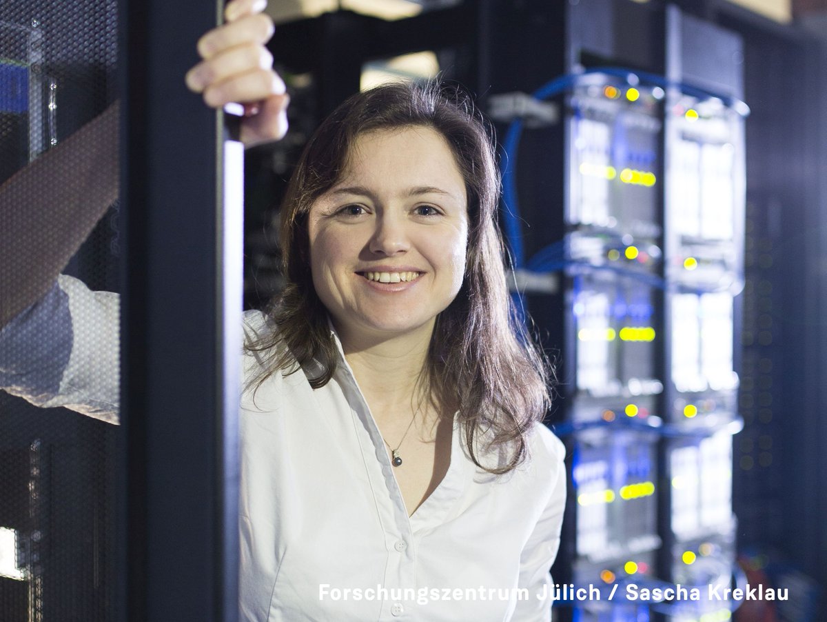 fz_juelich's tweet image. Auf der #TOP500-Liste der schnellsten #Supercomputer steht seit heute ein System der #Exascale-Klasse. Auch in Jülich arbeiten wir intensiv an Technologien, die einen solchen Sprung ermöglichen. Ein Interview mit @Tomtherhymer u. Estela Suarez @fzj_jsc: fz-juelich.de/portal/DE/Pres…