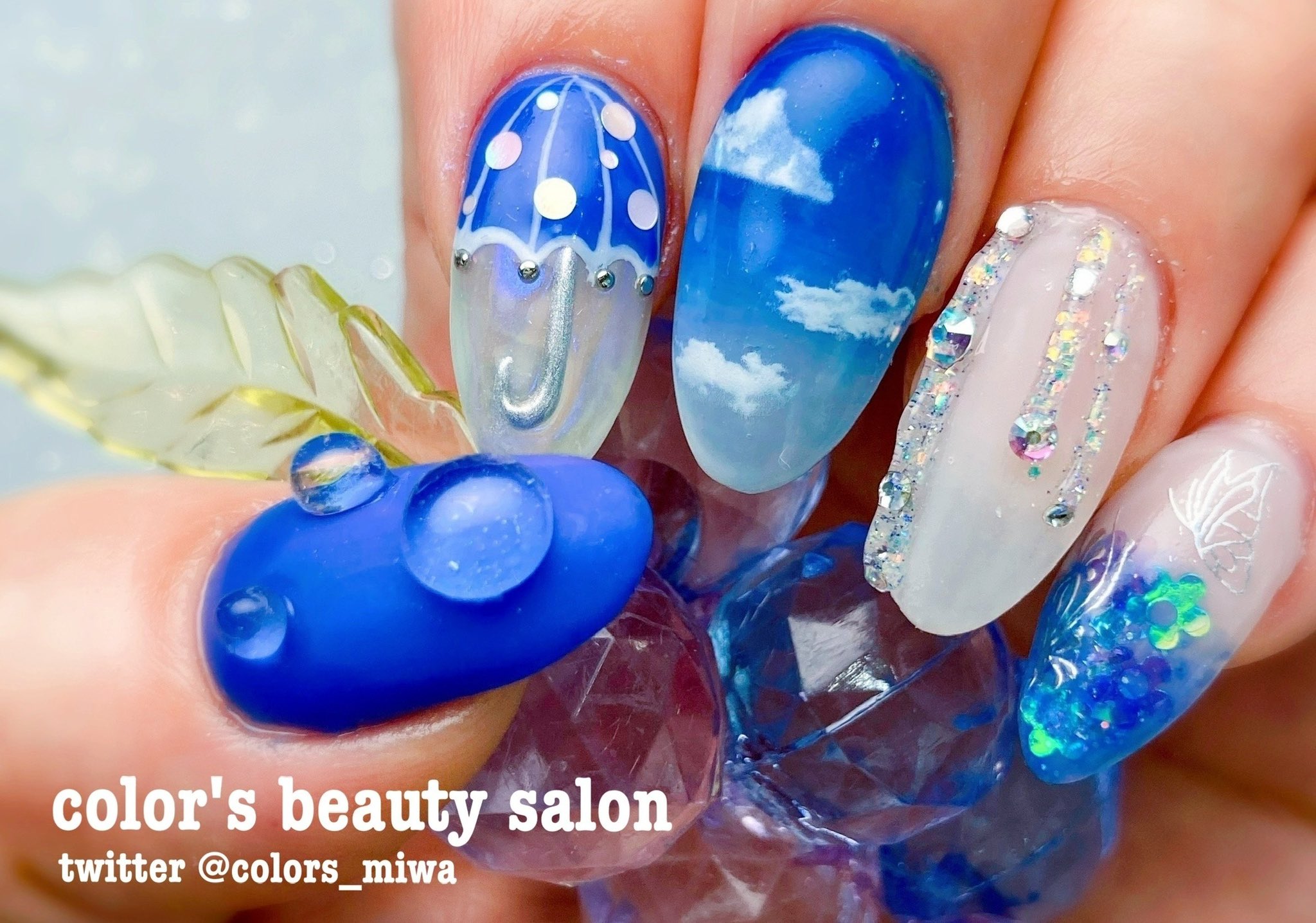 Color Sタカハシミワ 自分ネイルを 梅雨ネイルに 今回は気力なくキャラ無しの右手スカルプ無しです Newパーツやシールや粘土ジェルを使って仕上げました キャラと合わせても可愛いですよ 自分ネイル Mynails 梅雨ネイル 雨