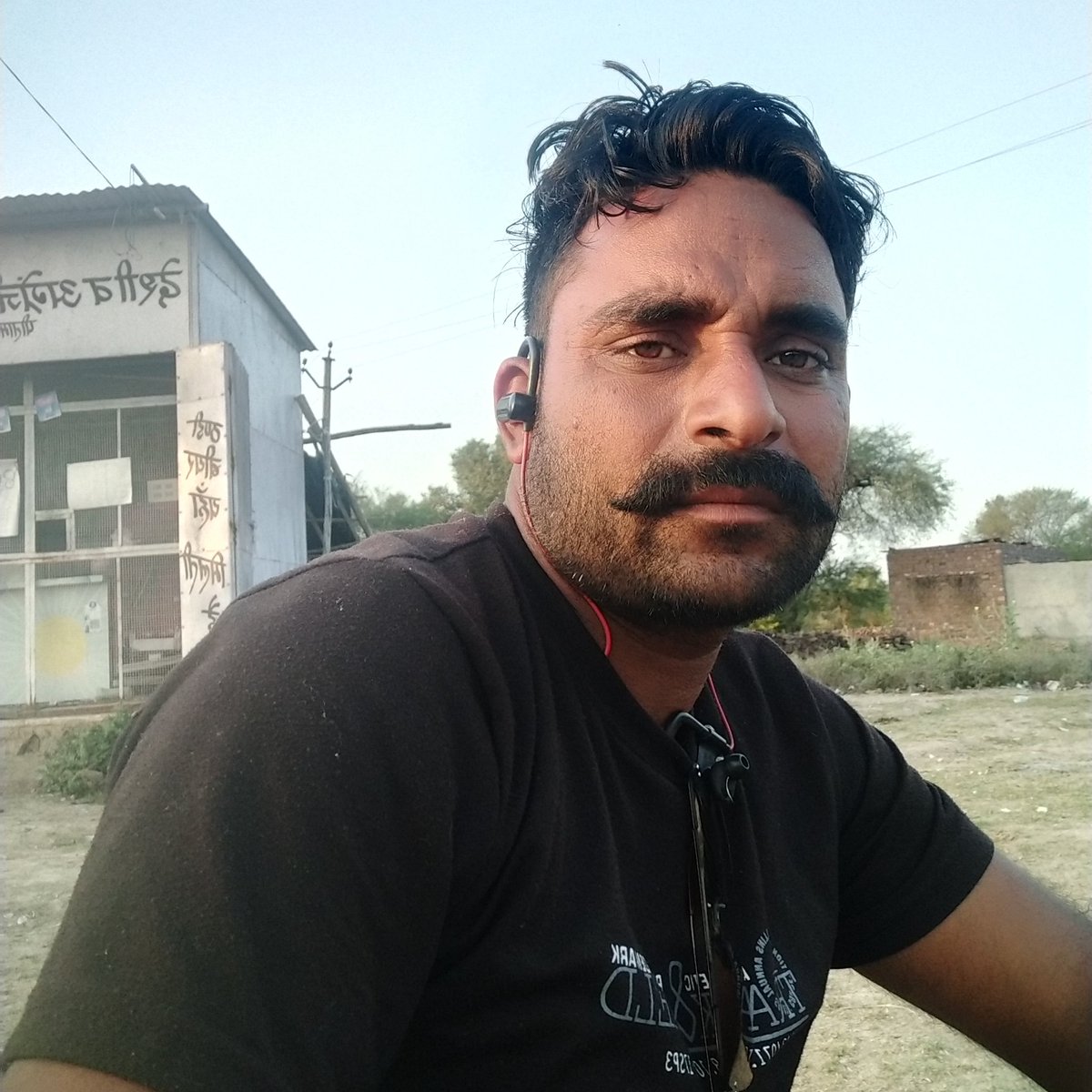 NagarRudraksh's tweet photo. #NewProfilePic https://t.co/ax9RE0T6OL
