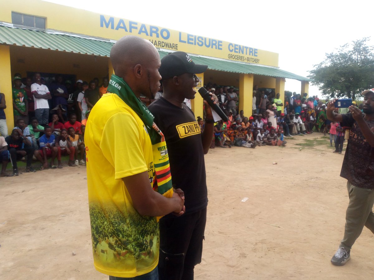 muvei_jason's tweet photo. Top @CCCZimbabwe influencers joining the revolutionary party @ZANUPF_Official, at an alarming rate. HE @edmnangagwa's vision 2030 is clear &amp; it's taking shape. First frame is CCC MP's wife for Binga &amp; 2nd is former CCC Mash Central youth chairman. 

@TendaiChirau @ac37925672 https://t.co/0f8WvbhfIg