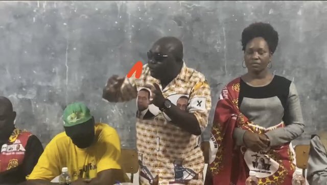 muvei_jason's tweet photo. Top @CCCZimbabwe influencers joining the revolutionary party @ZANUPF_Official, at an alarming rate. HE @edmnangagwa's vision 2030 is clear &amp; it's taking shape. First frame is CCC MP's wife for Binga &amp; 2nd is former CCC Mash Central youth chairman. 

@TendaiChirau @ac37925672 https://t.co/0f8WvbhfIg