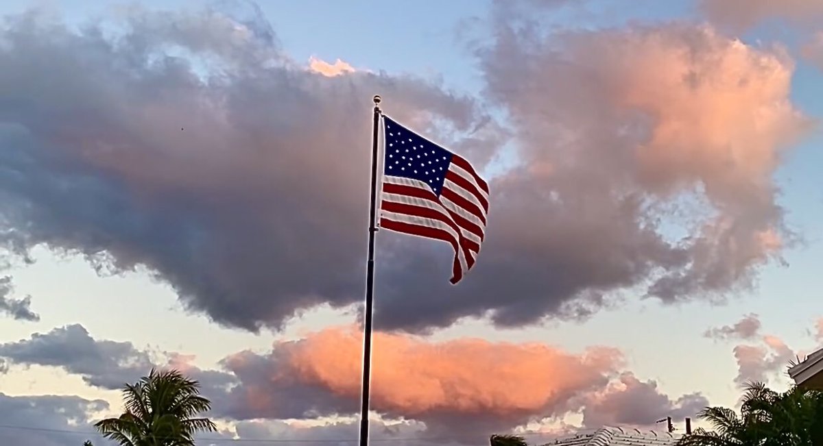 Actor_Producer's tweet photo. #NeverForget #MemorialDay #Grateful #ToAllThoseWhoServed https://t.co/k1a8e9wgAr