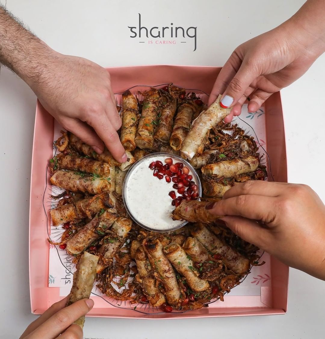 sharingrest's tweet image. جربتوا المسخن عندنا ؟

Sharing Lamat Mussakan
 
Price: AED 115.50

To order please visit the link in the bio, call or communicate via WhatsApp

#abudhabi #alain #uae #pastry #cravings #sharingiscaring #foodie #foodbox #lunch #sándwiches #dinner #lunch
