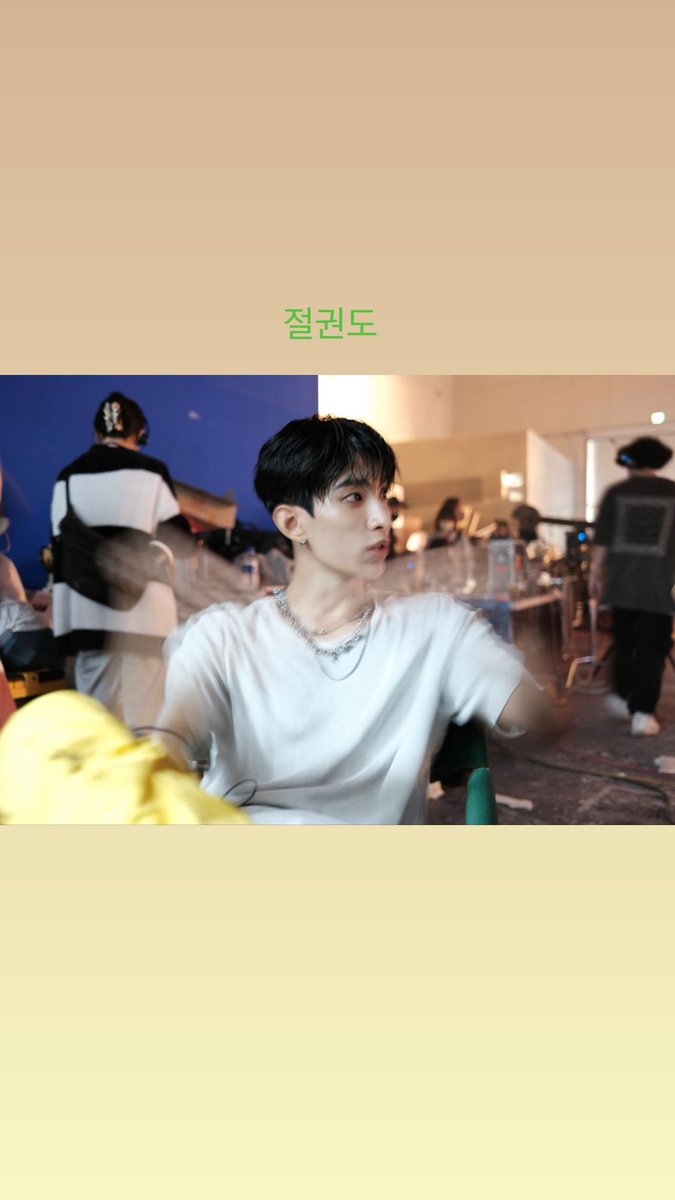 🐰꾸다 tweet media