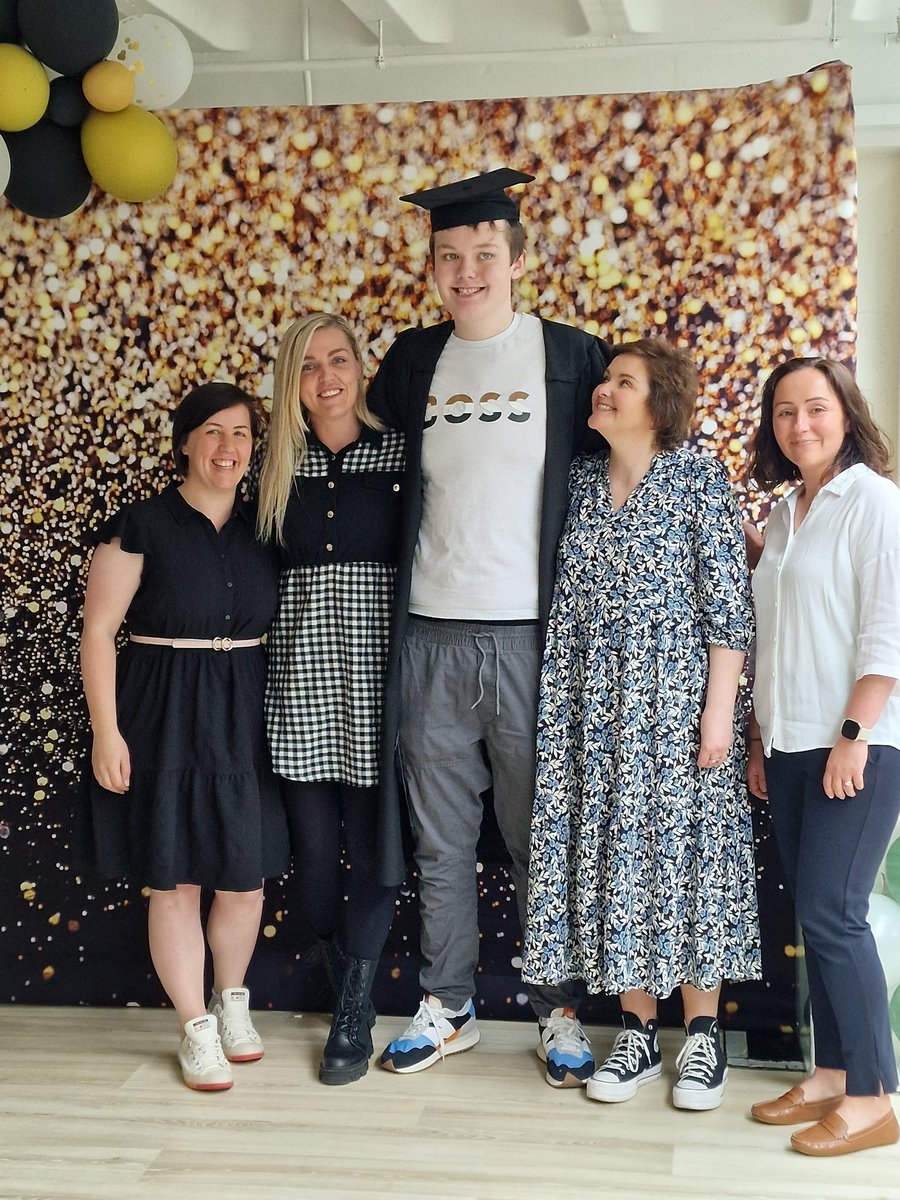 SuzanneMcV's tweet photo. Today we had our first graduation party in St. Gabriel's class @staidanscs We are so proud of Stephen and all that he has achieved this year. We are going to miss his bubbly personality around the school 👨‍🎓 https://t.co/2KUtcRhMKu