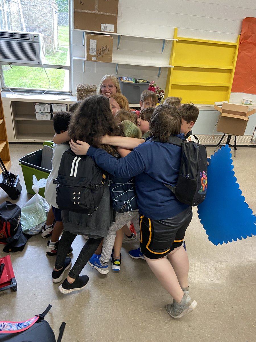 Merwin4team's tweet photo. It’s a wrap! Have a great summer, Mustangs! @MerwinMustangs @WestCler #LoveWC https://t.co/V1ZEkDVK0P