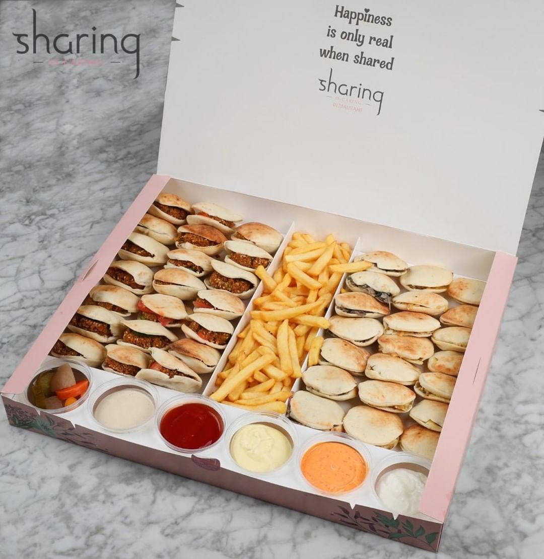 sharingrest's tweet image. Sharing Mini Sandwiches - Big Box

Price: AED 170

To order please visit the link in the bio, call or communicate via WhatsApp

#abudhabi #alain #uae #pastry #cravings #sharingiscaring #foodie #foodbox #lunch #sándwiches #dinner #lunch