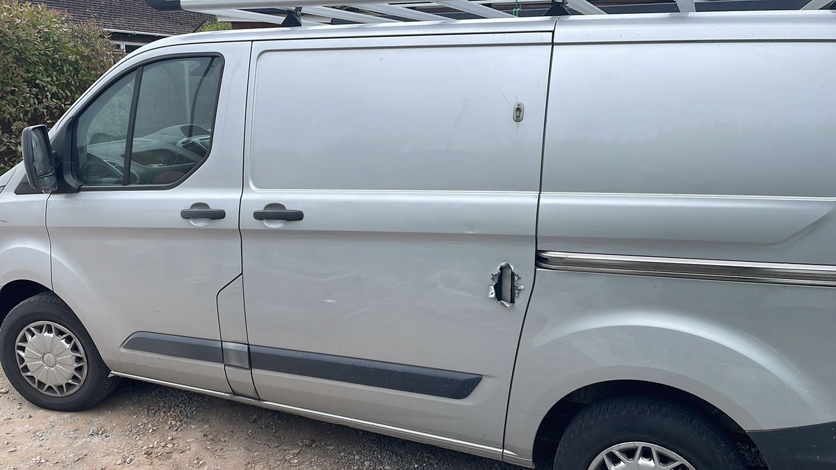 Markedw39421024's tweet photo. My van got robbed by some scum in the windmill village car park. Robbed Dewalt tools .any info will be appreciated.people who done it KARMA is coming ur way https://t.co/PBYu6Efj7g