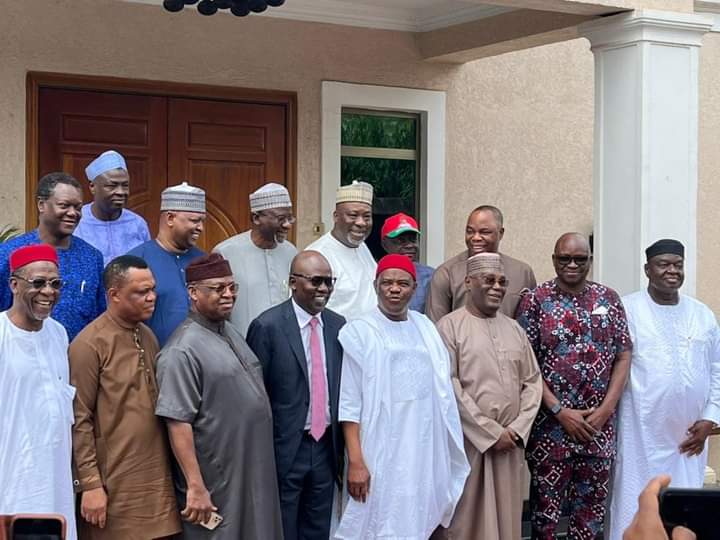 bright_agbons's tweet photo. PHOTO NEWS: The Presidential Candidate of Peoples Democratic Party (PDP) Nigeria H.E Atiku Abubakar has paid a visit to Governor of Rivers State, Barr. Gov Nyesom Ezenwo Wike - CON.
Details later...
#rescuemission2023 #AtikuKawai #pdpfirst #ReNEWNigeria #RescueNigeria https://t.co/KH9xWSJ1EL