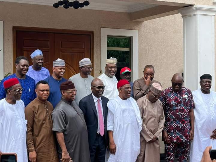 bright_agbons's tweet photo. PHOTO NEWS: The Presidential Candidate of Peoples Democratic Party (PDP) Nigeria H.E Atiku Abubakar has paid a visit to Governor of Rivers State, Barr. Gov Nyesom Ezenwo Wike - CON.
Details later...
#rescuemission2023 #AtikuKawai #pdpfirst #ReNEWNigeria #RescueNigeria https://t.co/KH9xWSJ1EL