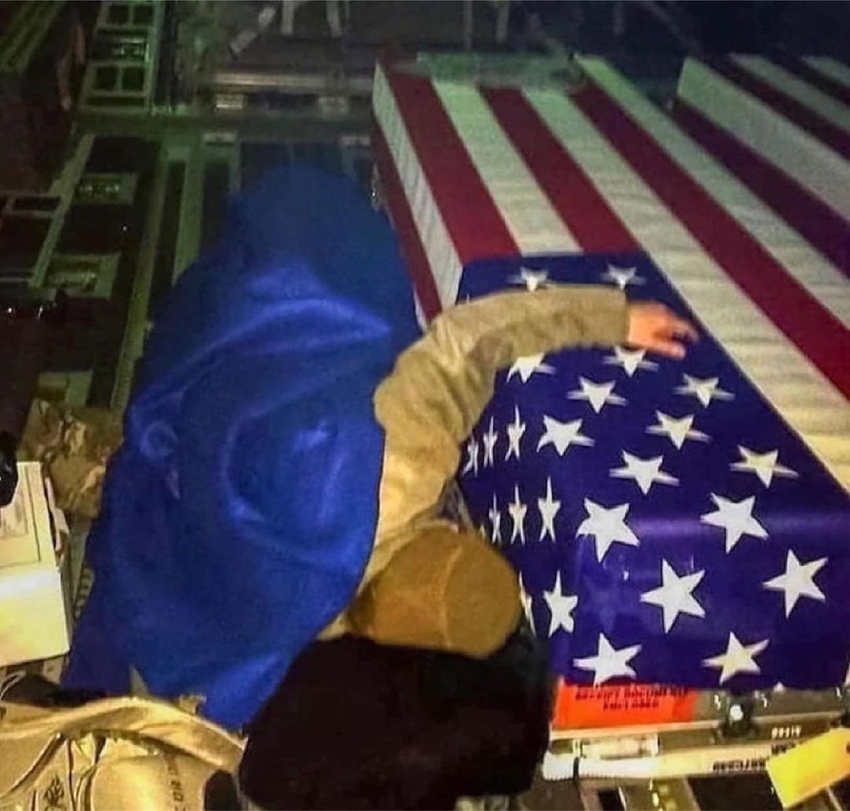 forgedclothing's tweet photo. Matthew 5:4  “Blessed are those who mourn, for they shall be comforted.”

#memorialday #neverforgotten #LLTB https://t.co/BAvOCqMnoN
