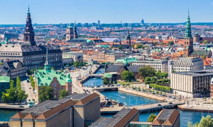 nexta_tv's tweet photo. 🇩🇰#Denmark refused to pay for Russian gas supplies in rubles and is preparing to stop its imports from #Russia - Bloomberg. https://t.co/jWWzLncAqq