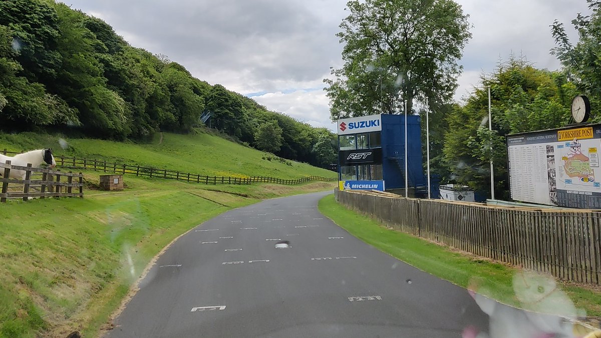 markkeeling0's tweet photo. @CM1946OM I can't believe we've come all this way and you're not even in! Just rude 😂🤣 https://t.co/Fzlt6fKQaI