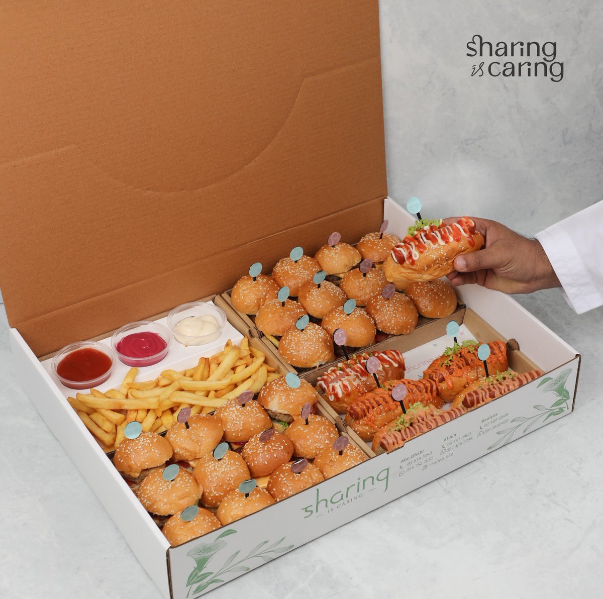 sharingrest's tweet image. Sharing Mini Burgers &amp;amp; Hotdog Box 

12 chicken mini burgers and 12 beef mini burgers , 6 mini hotdogs with fries

Price: AED 240

To order please visit the link in the bio, call or communicate via WhatsApp

#abudhabi #alain #uae #pastry #cravings #sharingiscaring #abudhabi #alain