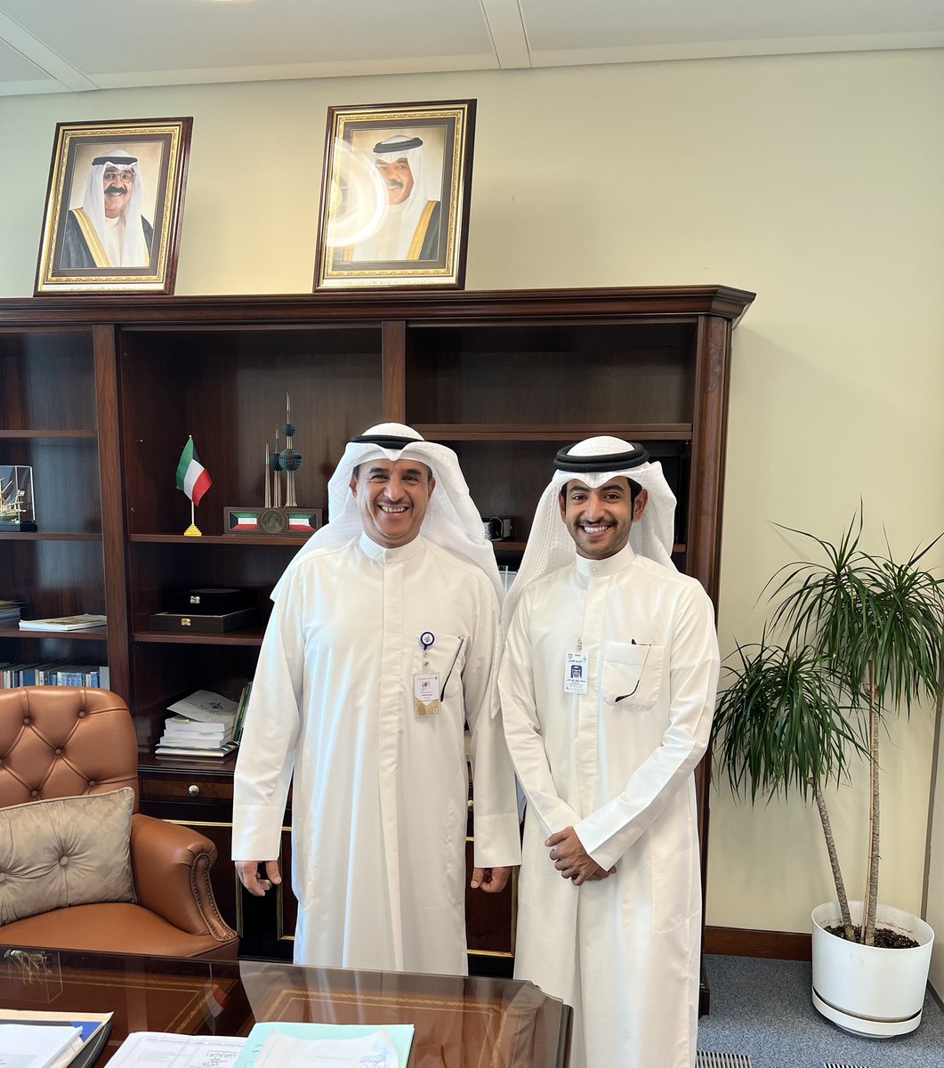 تم التواصل مع نائب المدير العام للشؤون
الإدارية والمالية بالإنابة د.حسن الفجام

وأبلغني أنَّ سيتم إرسال كشوف أخرى غدًا للبنوك للطلبة والطالبات المستحقين للمكافآت.

إحصائية حول أعداد الطلبة في الكشوف:

مكافأة التخصص النادر: 3322
مكافأة التفوق: 3173
الإعانة: 1998

#paaet
#التطبيقي