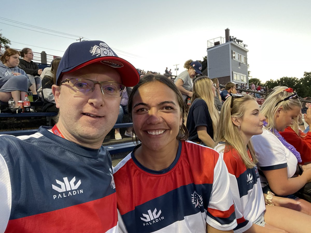 markfitz's tweet image. It’s not everyday you meet one of the best rugby players on the planet - Olympic gold medalist - @staceyfluhler, star of the 🇳🇿 Black Ferns and NZ sevens squad was in the house to help us celebrate the @NEFreeJacks win home field advantage for the MLR playoffs 2022.