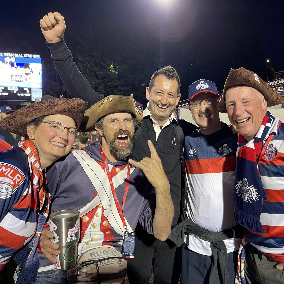 markfitz's tweet image. It’s not everyday you meet one of the best rugby players on the planet - Olympic gold medalist - @staceyfluhler, star of the 🇳🇿 Black Ferns and NZ sevens squad was in the house to help us celebrate the @NEFreeJacks win home field advantage for the MLR playoffs 2022.