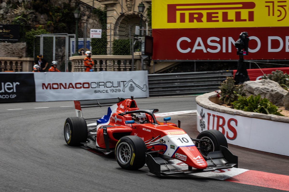 JoshuaDuerksen1's tweet photo. ¡HICIMOS HISTORIA! 🔥
Fui el primer paraguayo corriendo y sumando puntos en el Monaco 🤩
Definitivamente el mejor fin de semana de mi vida, sumado el placer de representar a mi país!! 🇵🇾 Aun quedan muchos objetivos por cumplir, así que no paramos!!

#SomosMbarete 🇵🇾 https://t.co/oXwvtb7pmP