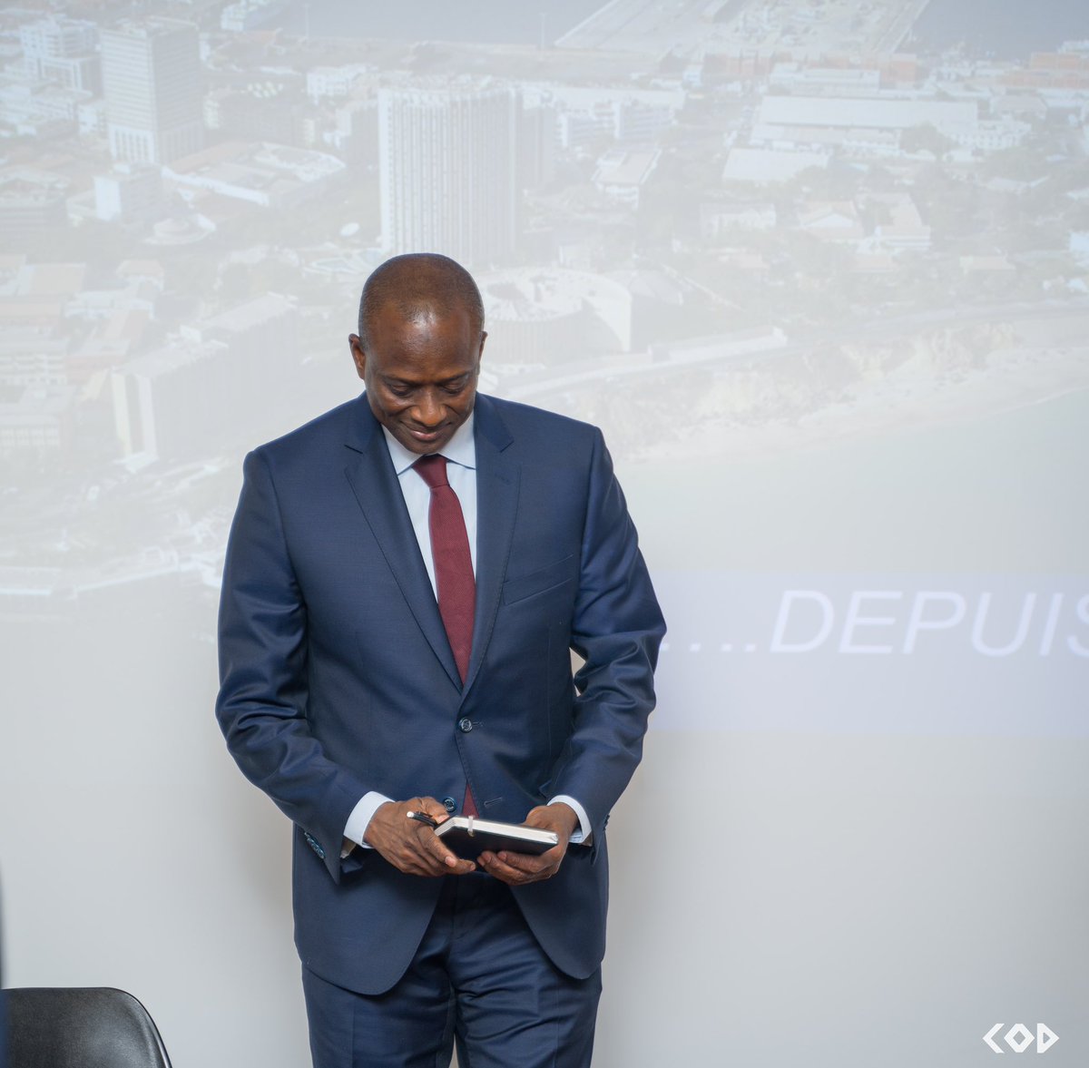 ASedikhBeye's tweet photo. 4-…de ses acteurs. Le Sénégal compte sur vous. Merci de nous avoir donner l’opportunité de partager sur l’un des plus grands projets du Sénégal depuis l’indépendance à savoir le Port de Ndayane.
#aboubacarsedikhbeye
#portmultifonctionsdendayane
#dieuppeulderkle
#paris
#Fessef https://t.co/eY30FXgG0M