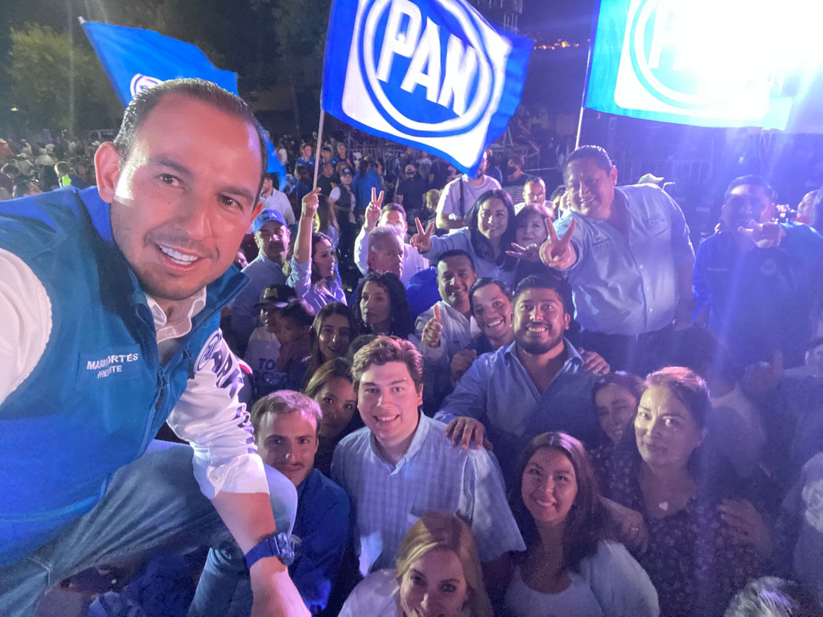 diego8f's tweet photo. En #Durango las y los ciudadanos ya decidimos @EVillegasV #Gobernador y @josejoseantonio #PresidenteMunicipal #ConTrabajoYValor
y mucho #OrgulloXDurango
VotaPAN 🗳️🔵 https://t.co/zQDPXDdpGE
