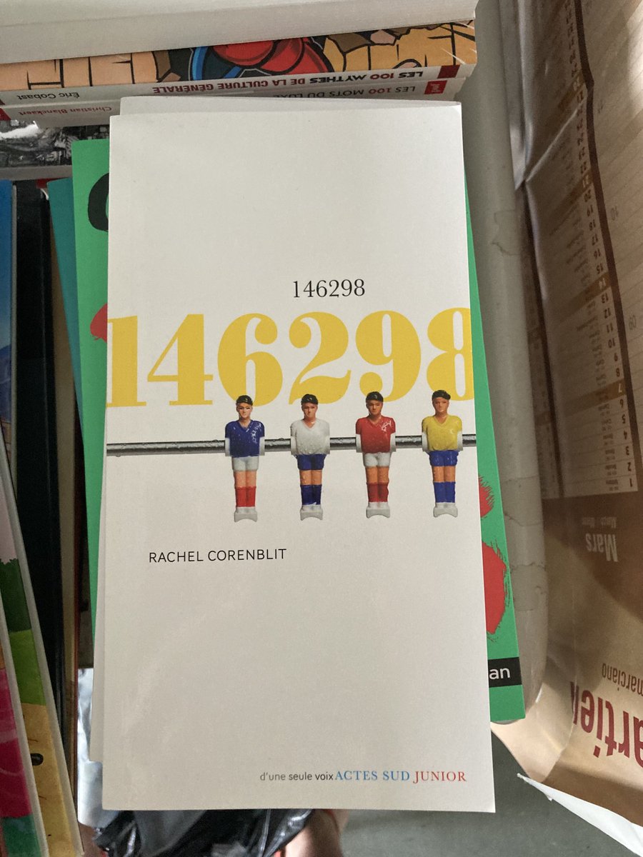 NermonSophie's tweet photo. Arrivées pour les #petitslecteurs au #CDI , #lecturesjeunesse
#petitslecteursmaisgrandsado !
Des œuvres faciles à lire mais captivantes et qui questionnement l’enseignement explicite de la #comprehension #lecture
🤩 https://t.co/OOc2K0kfWA
