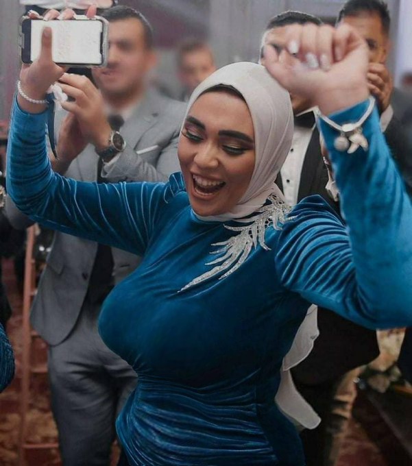 mthrrraqy91's tweet photo. صوره كلها تحرر ومتعه 💋🥰 https://t.co/YX96tYpAbv