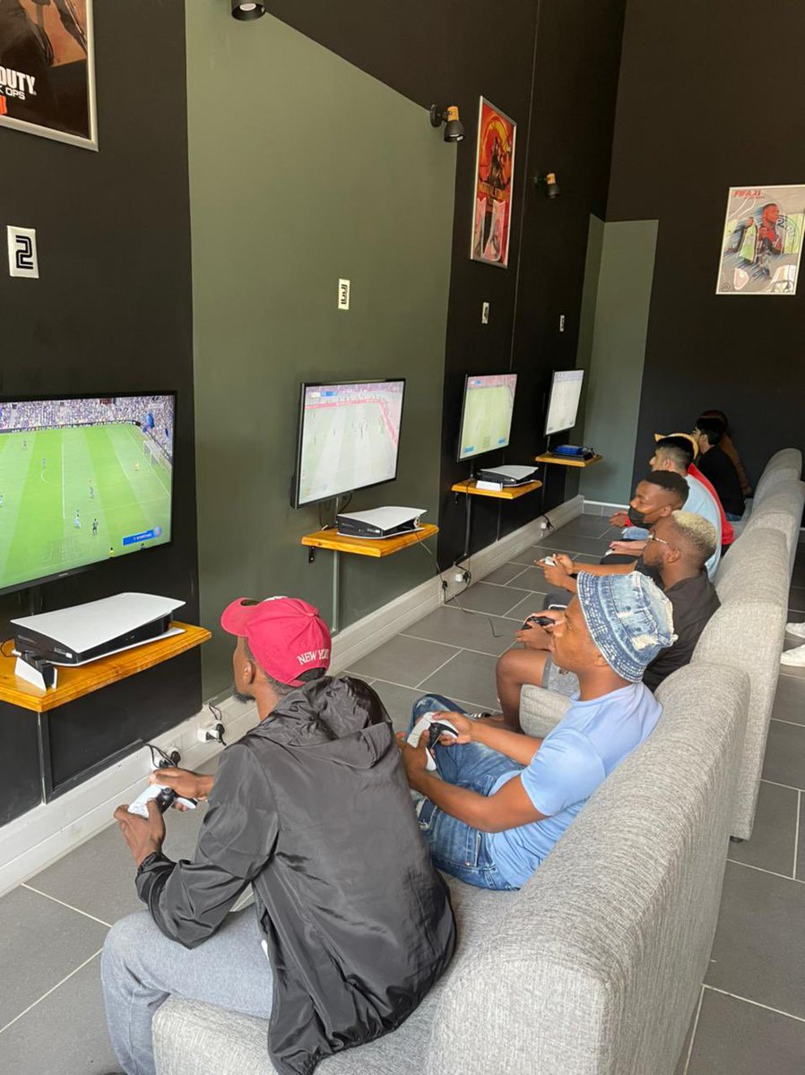 PlayPS_za's tweet photo. @Yoco_ZA We hosted another successful FIFA 22 tournament this weekend.#PlayPSHatfieldSquare https://t.co/W6IVN4y8GO