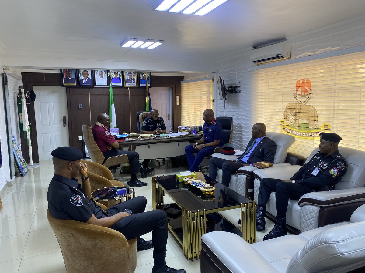 BenHundeyin's tweet photo. MOTORCYCLE BAN ENFORCEMENT: CP Abiodun Alabi, fdc meets with Heads of @official_NSCDC, @FRSCNigeria, @rrslagos767, @Taskforce112 and @OfficialLNSC today, May 30, 2022 at the Police Headquarters, Ikeja to further consolidate already mapped out strategies. https://t.co/bUfCMynP8E