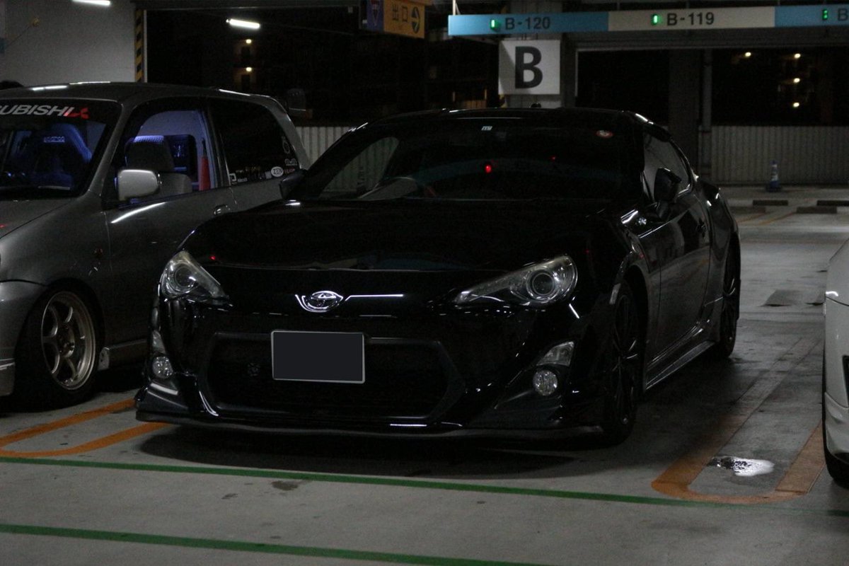mitan_zn6's tweet photo. #車好きと繋がりたい 
#車乗りとして軽く自己紹介
名前 ⋮みったん
性別 ⋮ 🚺
年齢 ⋮ 27
身長 ⋮ 160
住み ⋮埼玉県
愛車 ⋮ 86
趣味 ⋮ 🫖👗🌸🚘♨️🥂
一言 ⋮ 
車の知識少ないけど、
86のMT��入しました🤭
スポーツカーが好きです！
仲良くしてください🫶 https://t.co/1wf6XyXd8s