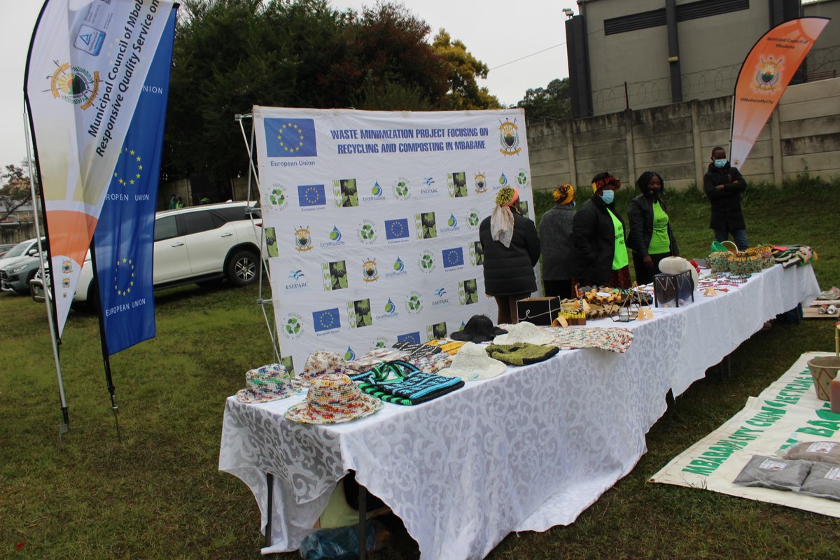EUinEswatini's tweet image. The #EUGreenWeek2022 in Eswatini kicked off today (30 May) in Mbabane. @EUinEswatini has partnered with the Municipal Council of Mbabane to mark this important week which runs until 5 June 2022. Let us all Make It Real and help save our planet. #EUGreenDeal.