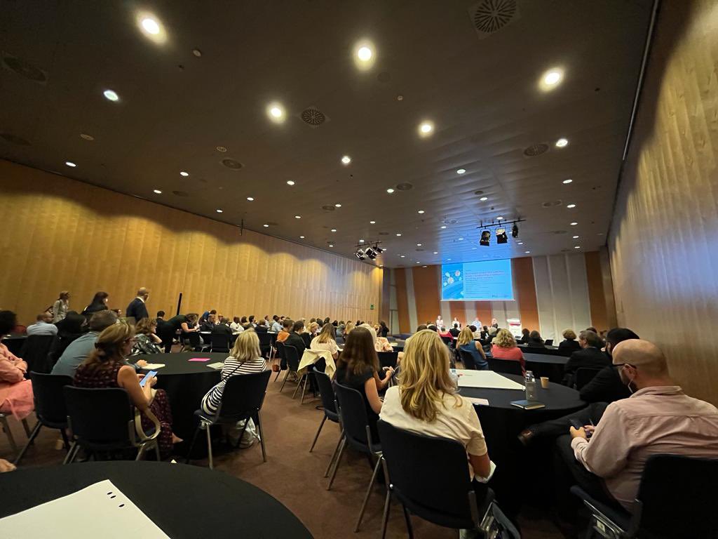 #PhileaForum2022 Grantmakers East Forum’s session on Resilience, the room is full! We defo need this interest everywhere in life! #solidarity #resilience #generouslistening @philea_eu