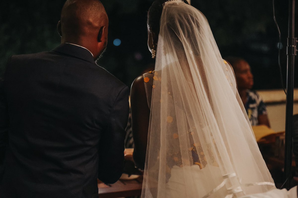 karungimcknight's tweet photo. Wedding photodump 🤭🤭

📸 @KesonImages 💜💜💜 https://t.co/HrdDKBzzQb