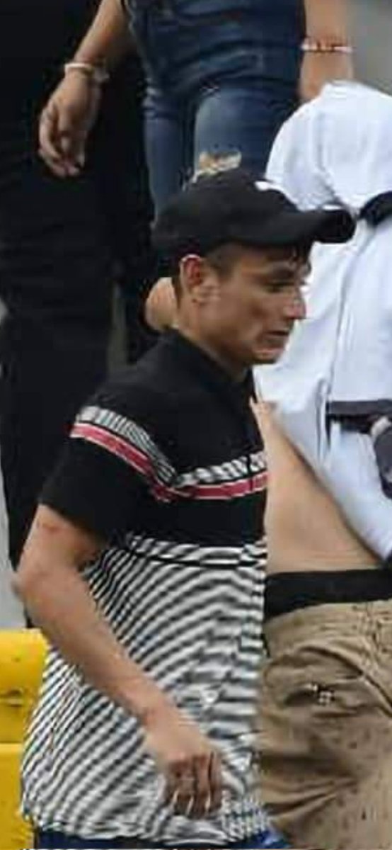 PoliciaHonduras's tweet photo. Este es el rostro del agresor la Oficial femenina de la Policía Nacional. https://t.co/W4r8d2kFSR