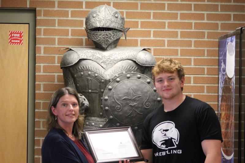 yourdailylocal's tweet photo. RUSSELL, Pa. – Eisenhower senior Cael Black was recently presented with the Paul Clough Wrestling Scholarship, presented to the outstanding senior wrestler in Warren County. https://t.co/JCs04nQsFj https://t.co/XZPe9LchTl