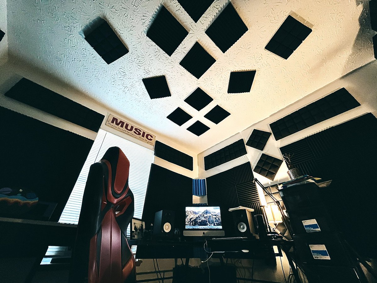 lights_echo's tweet image. The Sanctuary 🔥

§ • § • § • § • 

 #musicvideos #blackedout #music #hiphop #rap #heavymetal #rock #dubstep #bass #heavymusic #piano #singing #producer #musicproducer #originalmusic #nature #spotify #itunes #applemusic  #echolights #echolightsrecords #echolightsproductions