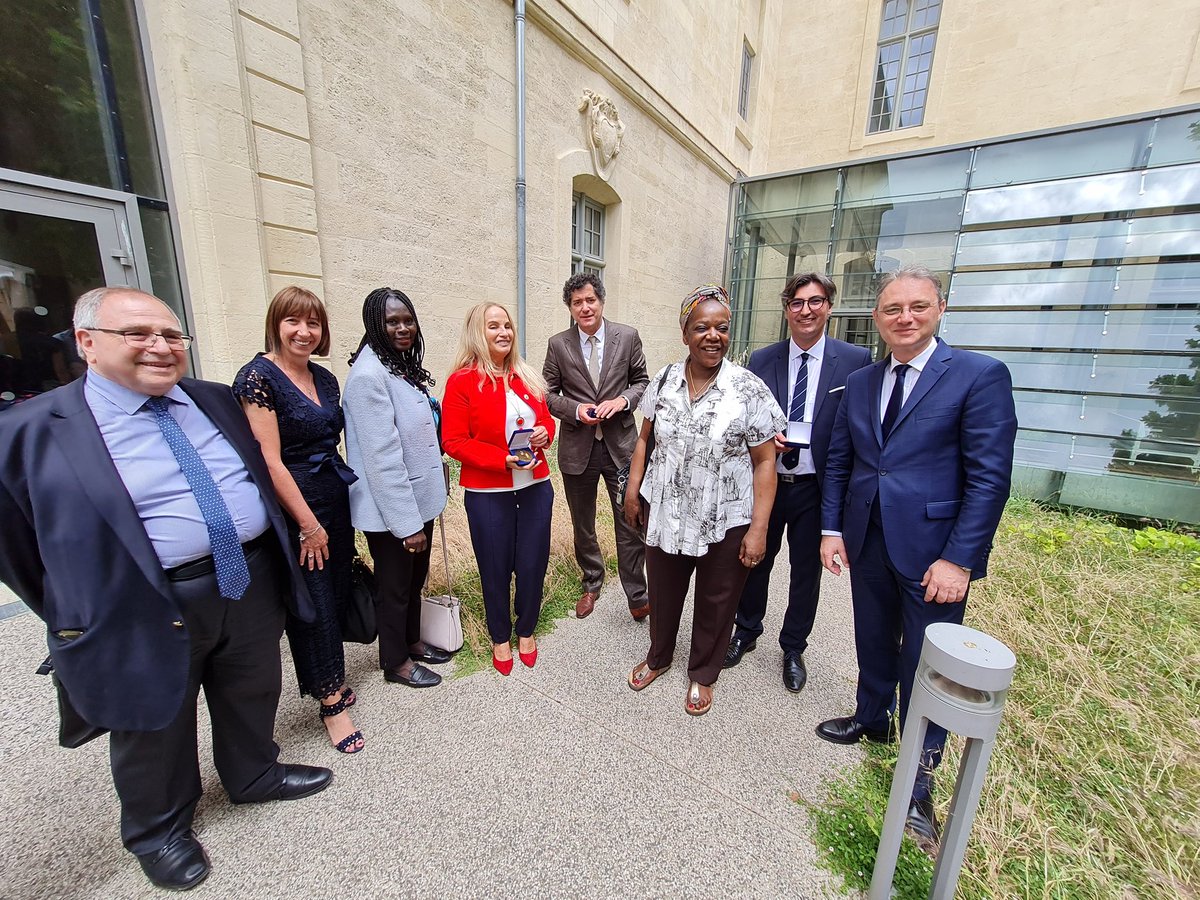 Groupe des Ambassadeurs Francophones de France (@gaffrance) on Twitter photo Excellent accueil à <a href="/montpellier_/">Ville de Montpellier</a> pour le <a href="/GAFFrance/">Groupe des Ambassadeurs Francophones de France</a>.Signature d'une Convention avec le Maire <a href="/MDelafosse/">Michaël Delafosse</a> et la Présidente de <a href="/univpaulvalery/">Université de Montpellier Paul-Valéry</a> Anne Fraïsse.Chaque année nous organiserons une action francophone dans cette ville accueillante-qui abrite une Maison des Francophonies. Excellent accueil à <a href="/montpellier_/">Ville de Montpellier</a> pour le <a href="/GAFFrance/">Groupe des Ambassadeurs Francophones de France</a>.Signature d'une Convention avec le Maire <a href="/MDelafosse/">Michaël Delafosse</a> et la Présidente de <a href="/univpaulvalery/">Université de Montpellier Paul-Valéry</a> Anne Fraïsse.Chaque année nous organiserons une action francophone dans cette ville accueillante-qui abrite une Maison des Francophonies.