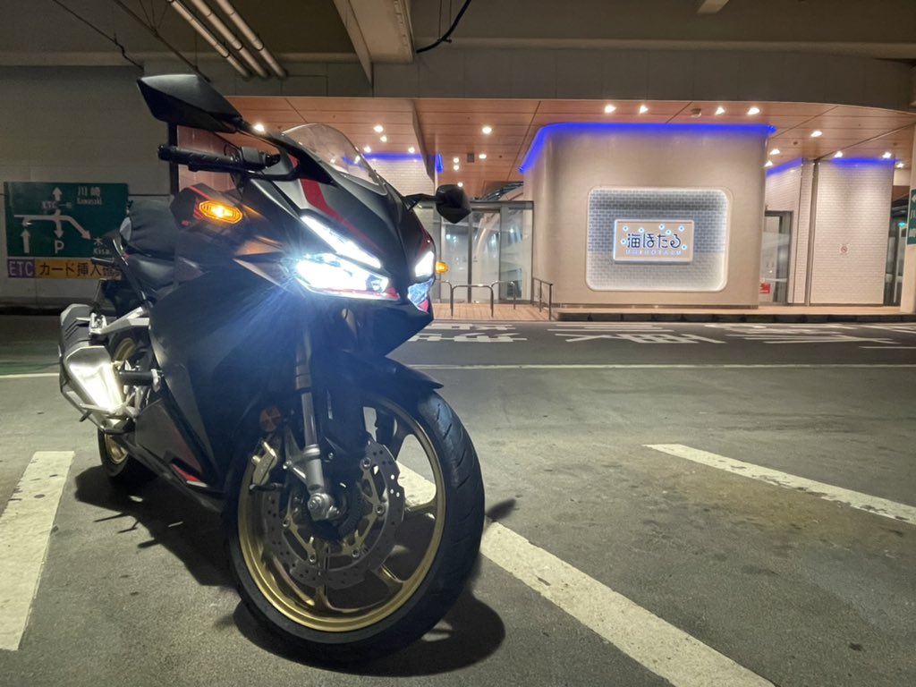 nidabo19's tweet photo. #CBR250RR 
#海ほたる https://t.co/2AL3o7Szm0