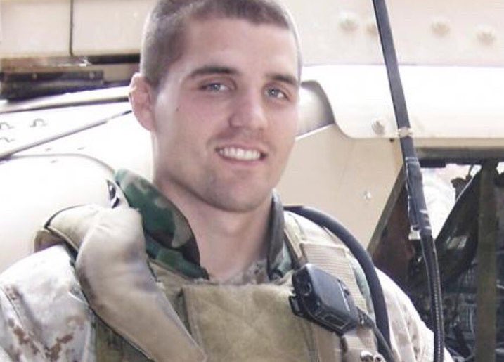 “If not me, then who…” 

On this day we remember those who gave their lives for this country. We remember Class of 2004 1stLT Travis Manion who did such on April 29, 2007.

Check out the origin of “If not me, then who…” below.

youtube.com/watch?v=XW9ueU…

#GoNavy⚓️