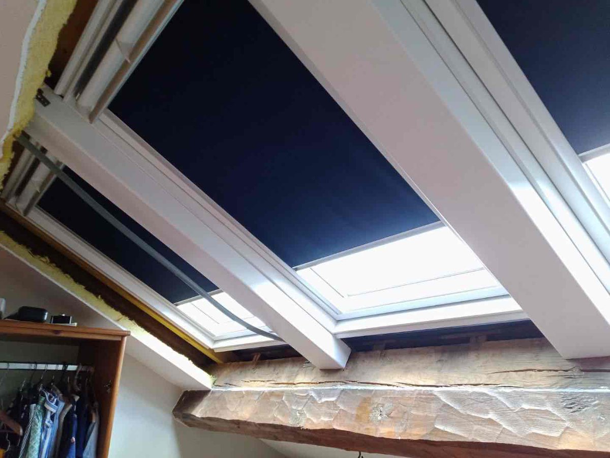 VitetCouverture's tweet photo. pose de trio en Velux par vitet couverture https://t.co/qBR5vwfSWp